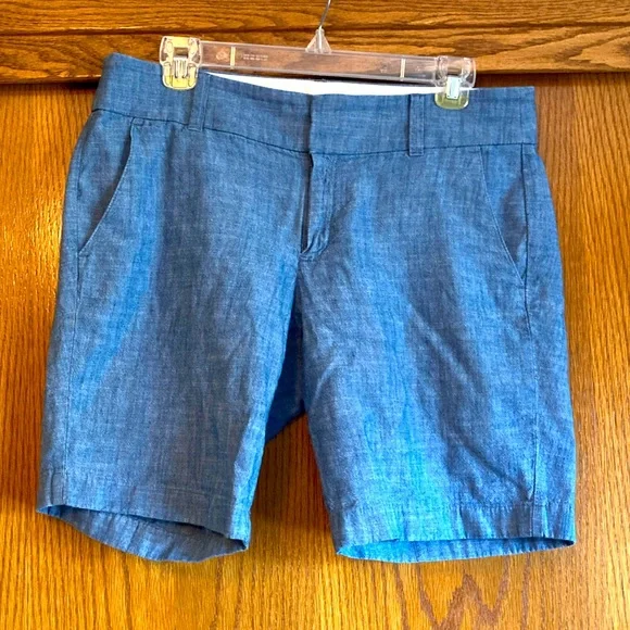 J. By J. Crew Shorts, size 6 - Picture 1 of 7